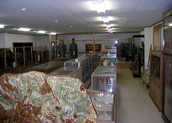 宝物殿内 鹿野山神野寺